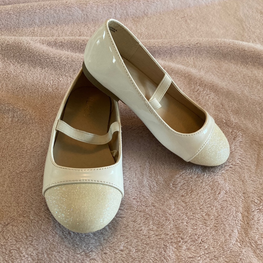 Girls sandals and shoes